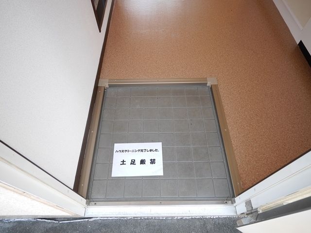 玄関　★お部屋探しは株式会社タウンハウジング東京まで★