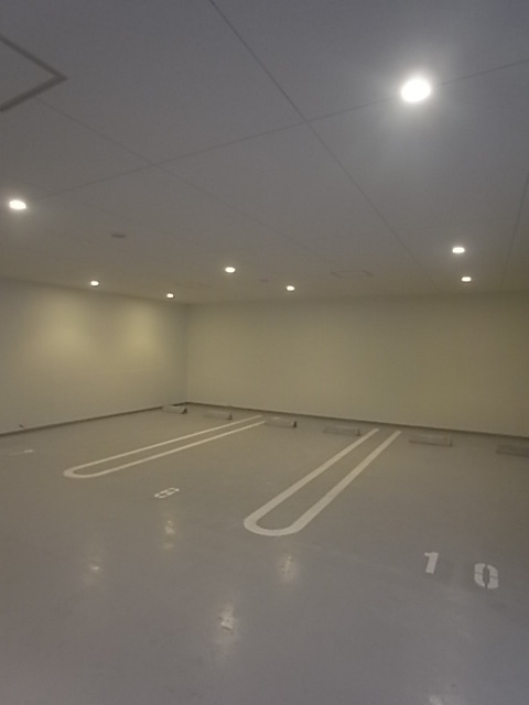 駐車場　敷地内平面駐車場