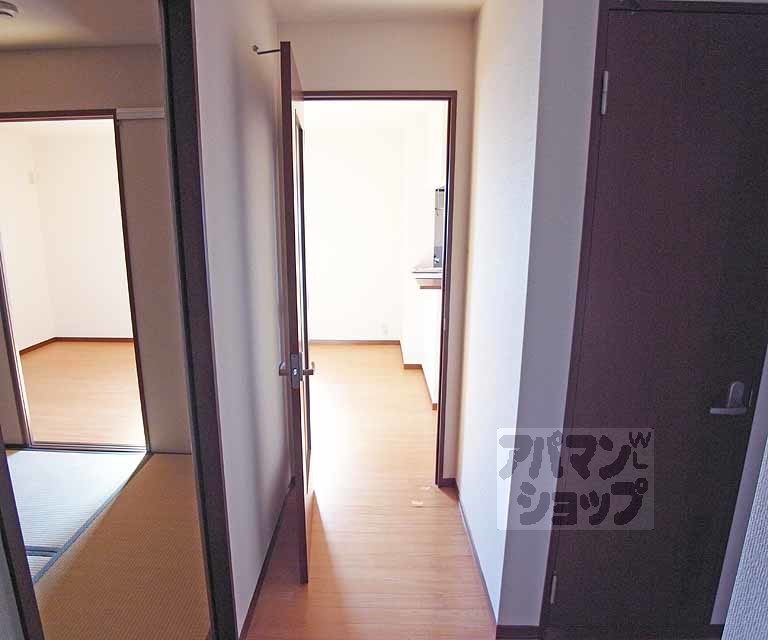 その他部屋・スペース　廊下からの室内！