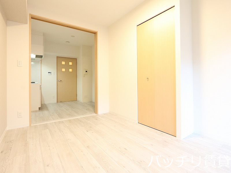 居室・リビング　画像は別号室イメージの為、現況を優先いたします。