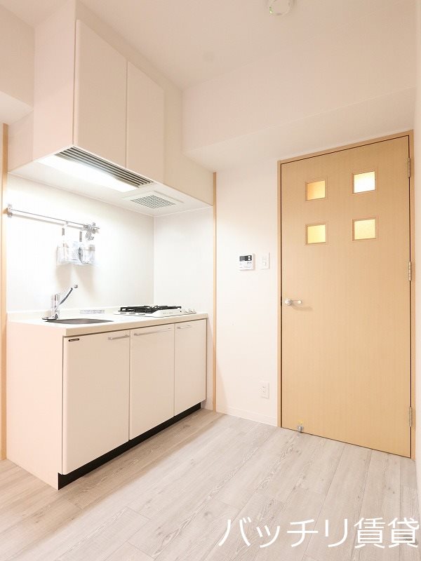 キッチン　画像は別号室イメージの為、現況を優先いたします。