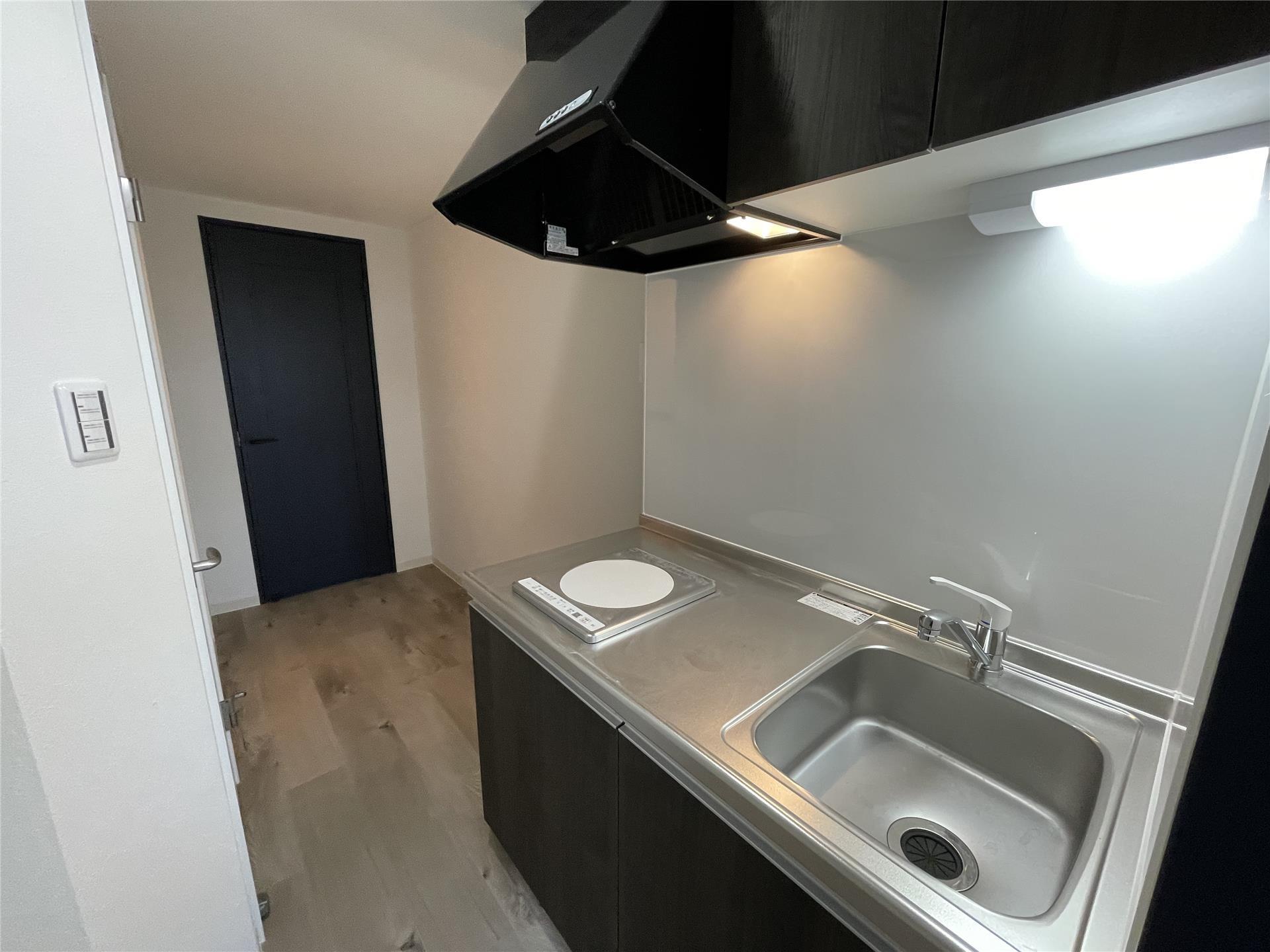 キッチン　１口ＩＨコンロ付きのキッチンです