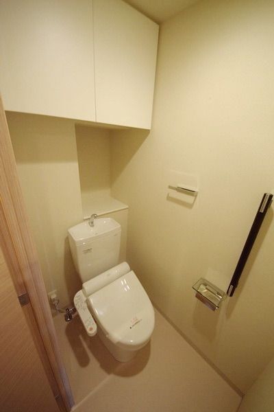 トイレ　★お部屋探しは株式会社タウンハウジング東京まで★