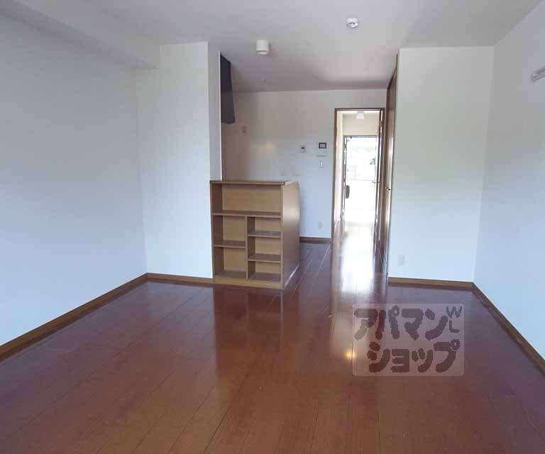 居室・リビング　奥行きがあり広いお部屋です・