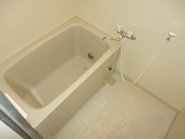 バス・シャワールーム　追焚付バスルーム