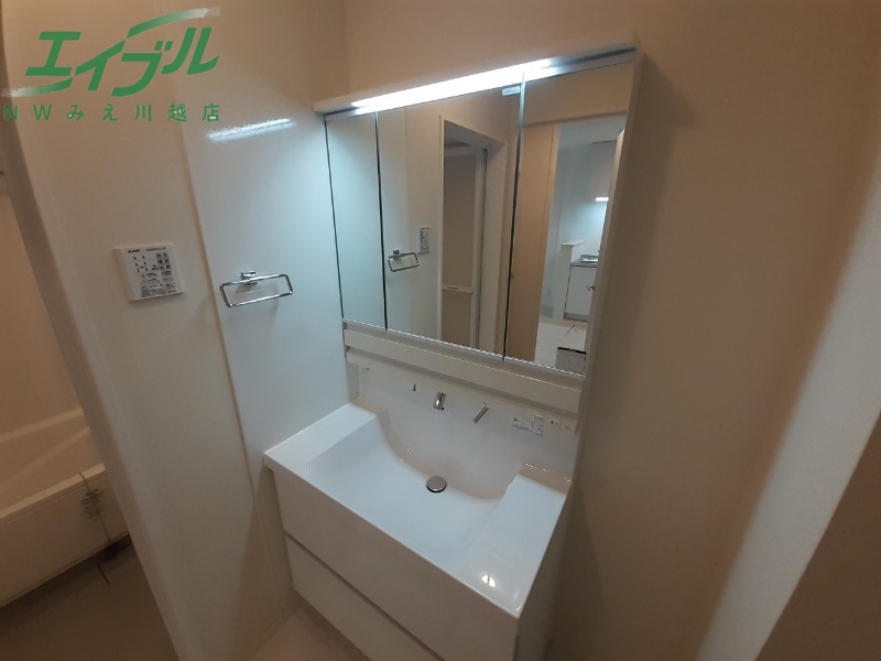 洗面設備　同タイプの部屋写真です。