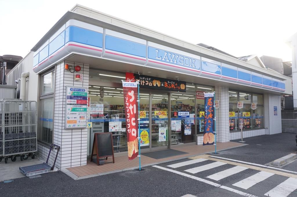 コンビニ　ローソン さいたま東浦和二丁目店（コンビニ）まで173m