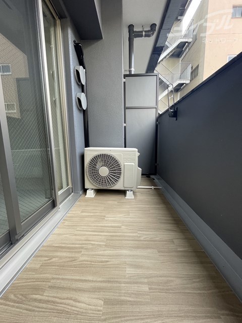 バルコニー　広いバルコニー