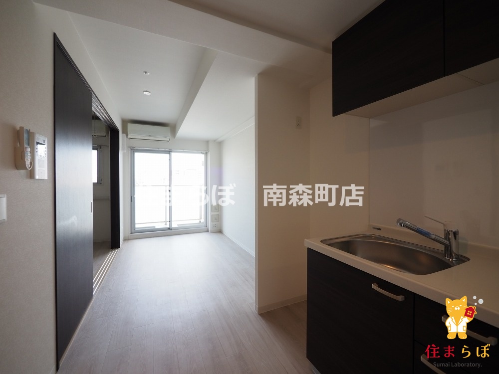 居室・リビング　「“合う暮らし”を、LINEで一緒に描こう。」