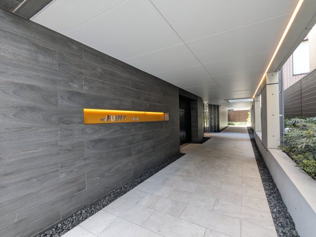 エントランス　ゆとりのあるエントランスです