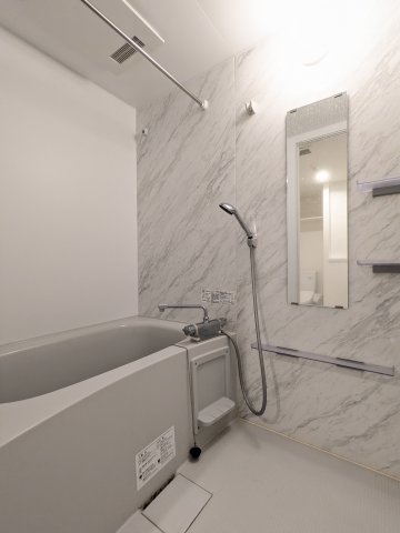 バス・シャワールーム　日々の疲れを癒すお風呂付です