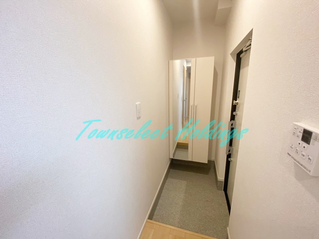 玄関　大型シューズボックス付玄関