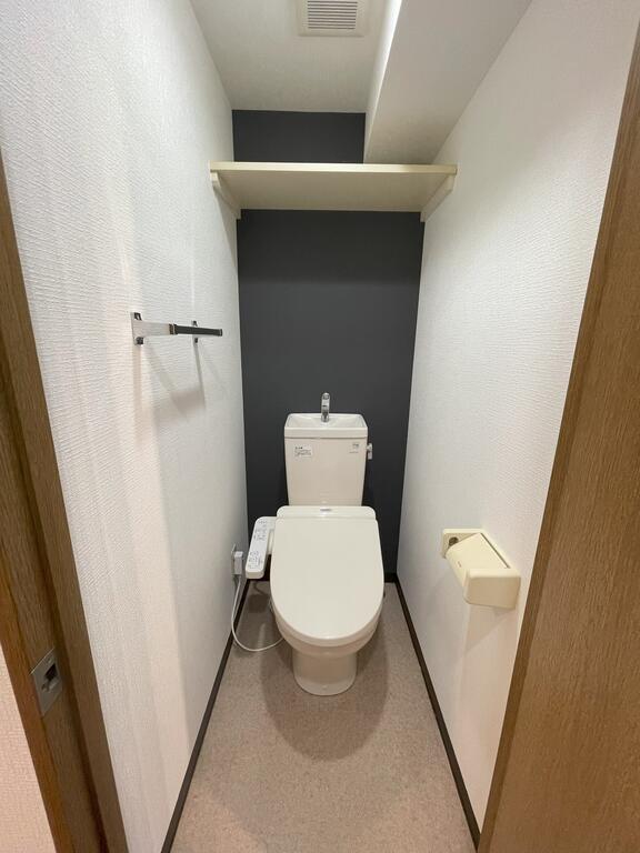 トイレ　温水洗浄便座付