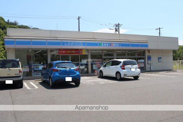 コンビニ　ローソン（コンビニ）まで1900m