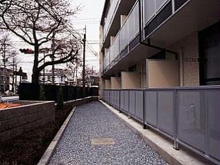 バルコニー　フラワーボックス