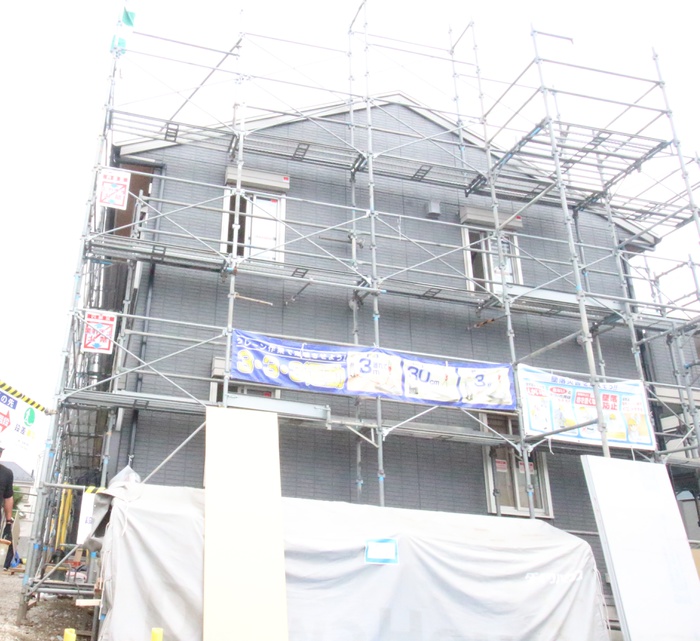 建物外観　建築中