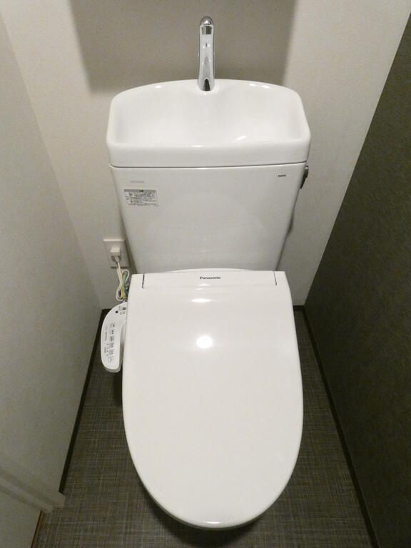 トイレ　トイレ