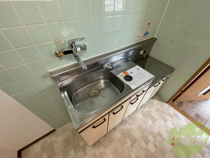 キッチン　キッチンはシンクも綺麗で、ガスコンロも設置可能です。