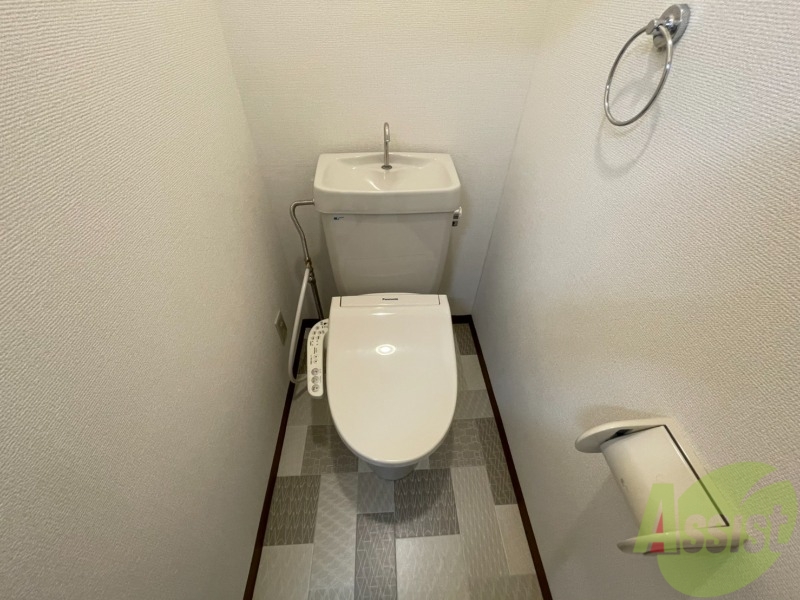 トイレ　トイレはウォシュレット付きなので、安心ですね。