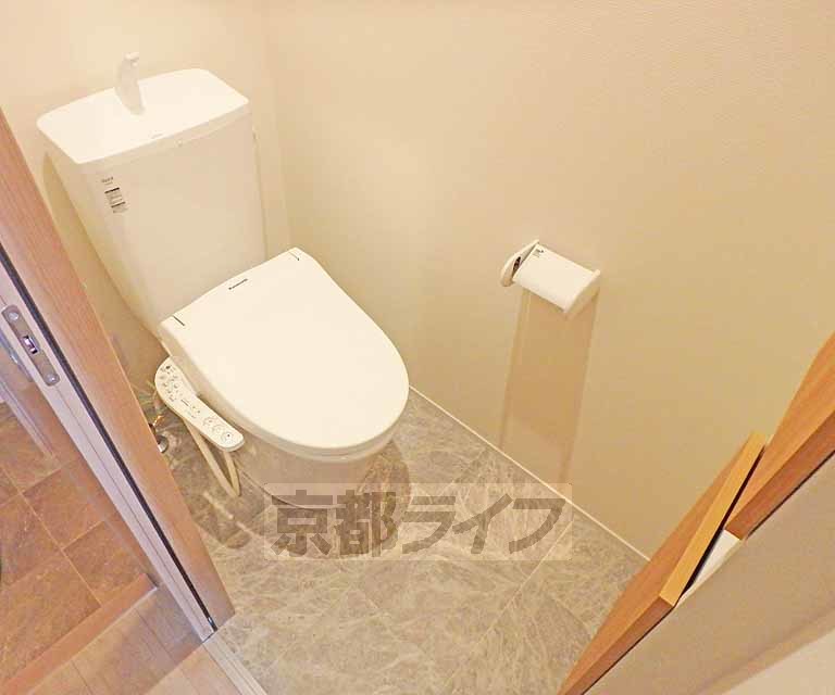 トイレ　セパレートタイプです