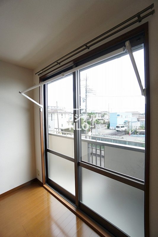 その他設備　雨の日や花粉の季節にも安心してお洗濯ができる室内物干し☆