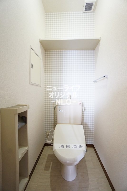 トイレ　洗浄力と快適さを兼ね備えた温水洗浄便座付き☆