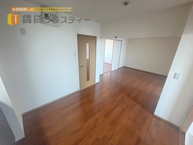居室・リビング　綺麗なお部屋です。