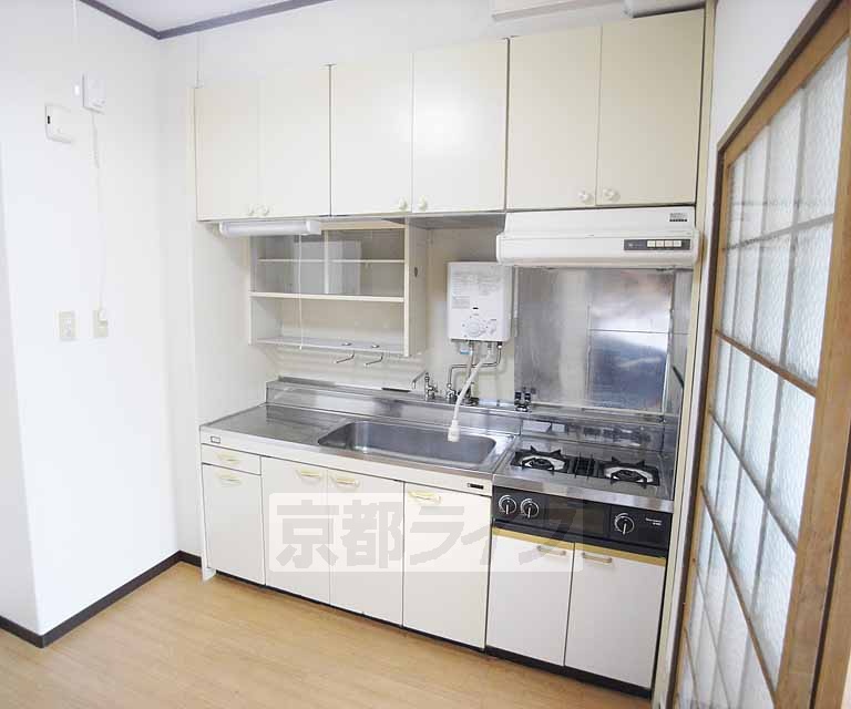 キッチン　４０４号室写真です