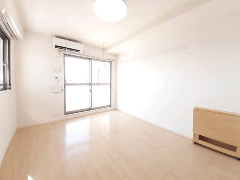 居室・リビング　図面と現状に相違がある場合には現状を優先