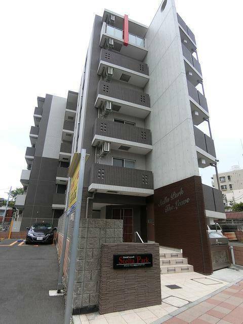 建物外観　オートロック付きです