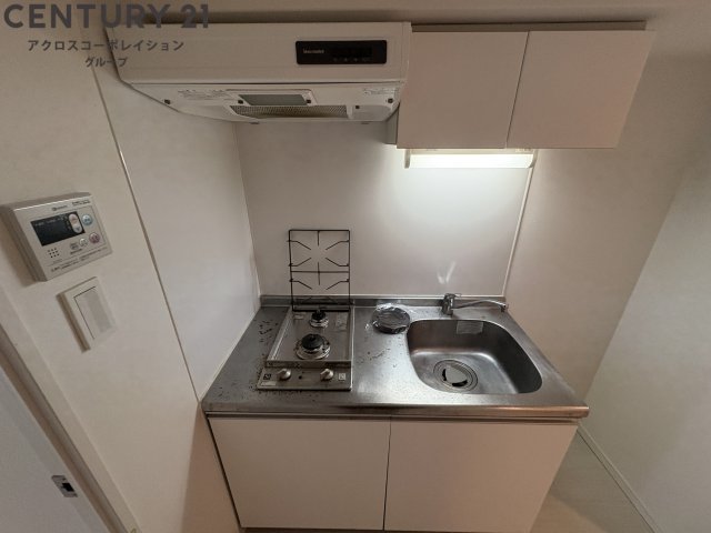 キッチン　2口ガスコンロ付きのシンプルなキッチン