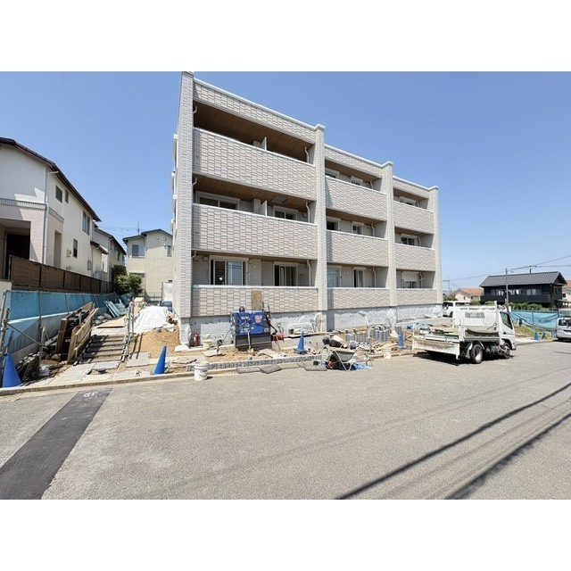 建物外観　※建築中