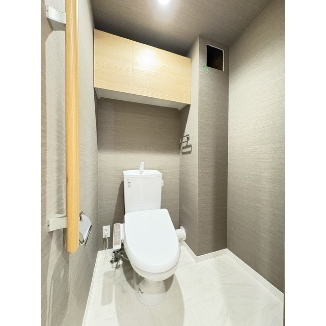 トイレ　トイレは温水洗浄便座付です♪