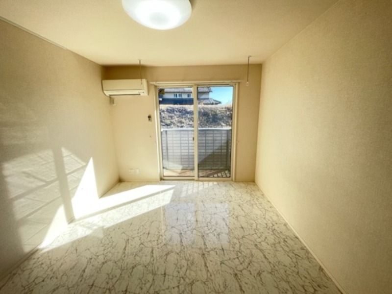 居室・リビング　図面と現状に相違がある場合には現状を優先