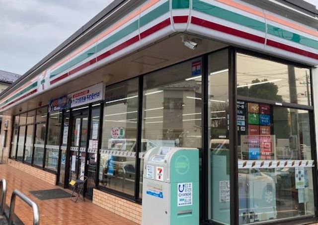 コンビニ　セブンイレブン横浜鳥山町東店（コンビニ）まで764m