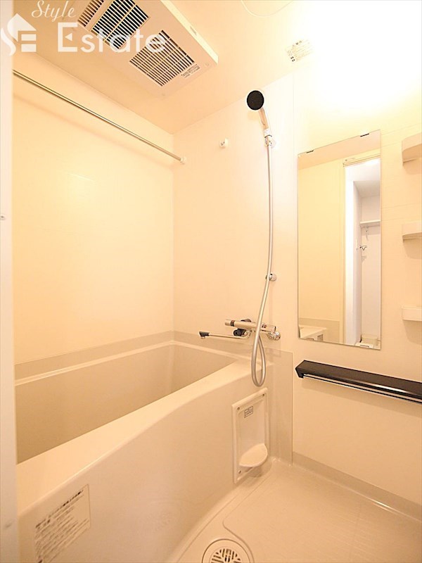 バス・シャワールーム　バスルーム