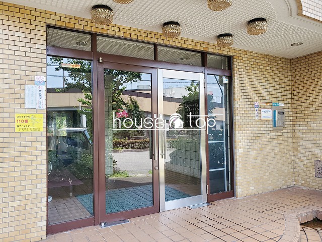 エントランス　オートロック完備