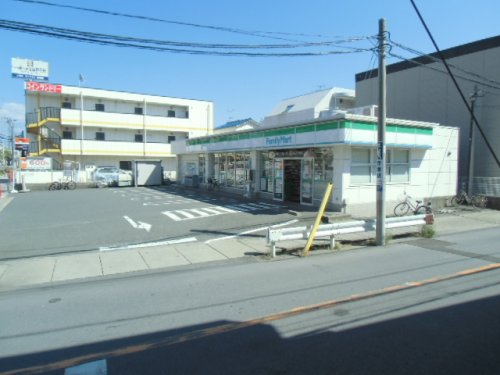 コンビニ　ファミリーマート 南行徳三丁目店（コンビニ）まで390m