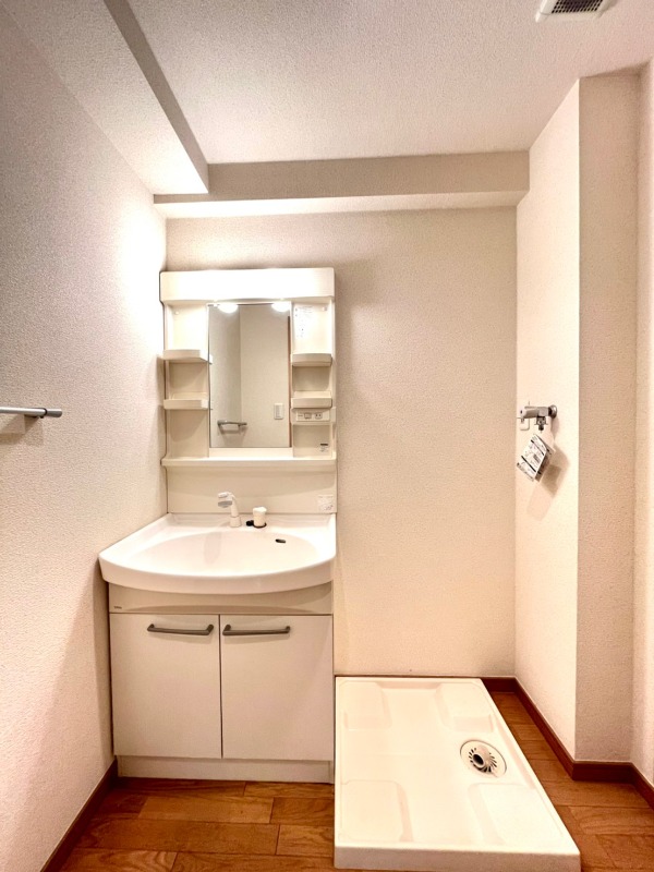 洗面設備　独立洗面台です♪