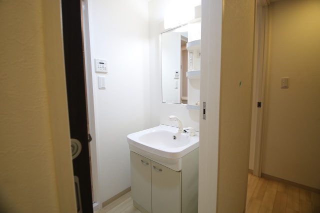 洗面設備　※別室の参考写真の為、現況優先です。