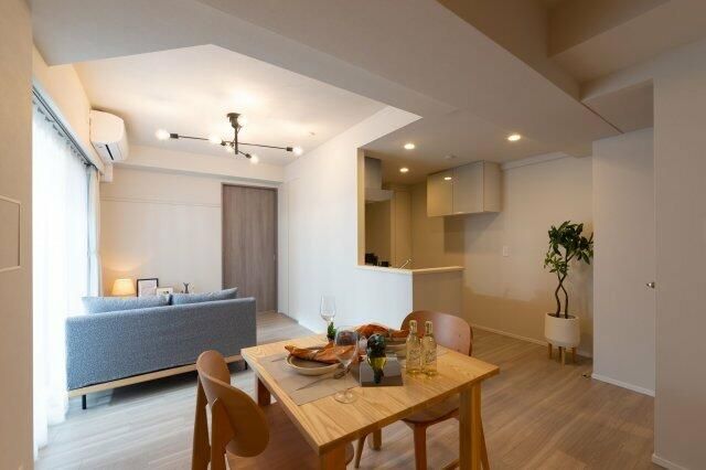 居室・リビング　※別部屋参考写真