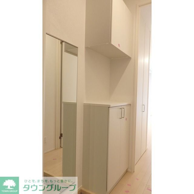 玄関　お部屋探しは株式会社　タウンハウジング　までお気軽にお問合…