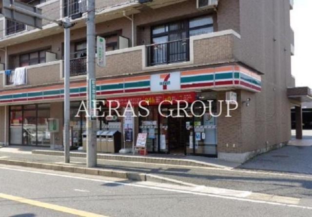 コンビニ　セブンイレブン船橋塚田駅前店（コンビニ）まで635m