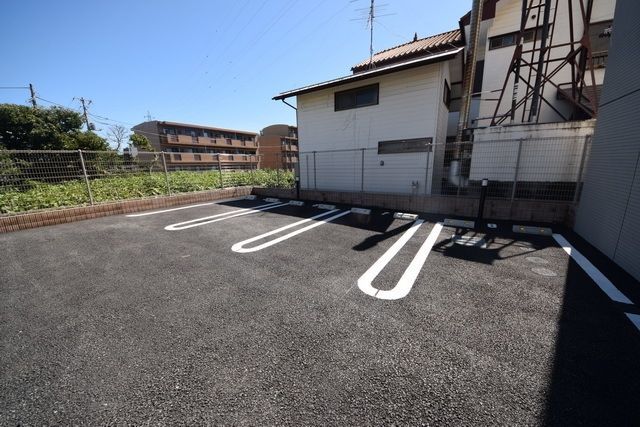 駐車場　★お車はこちらへ★