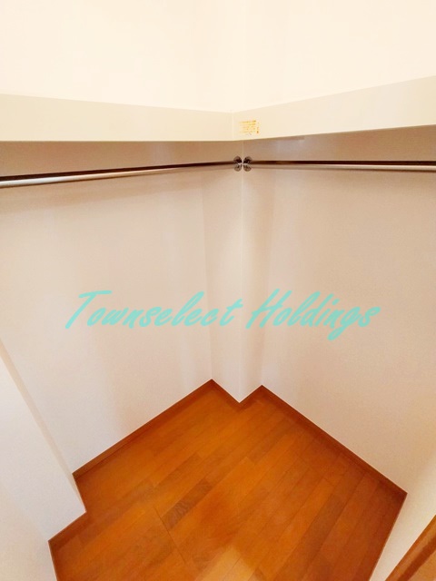 収納　お洋服が多い方にもおすすめな、広々とした収納スペース♪