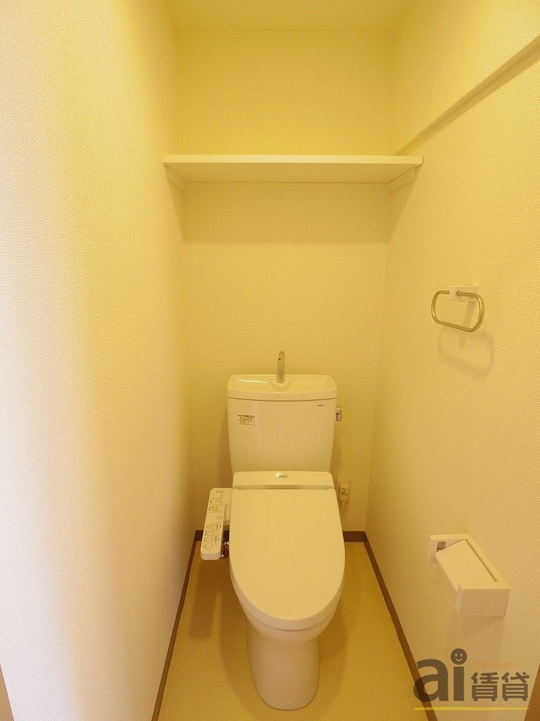 トイレ　※同仕様写真