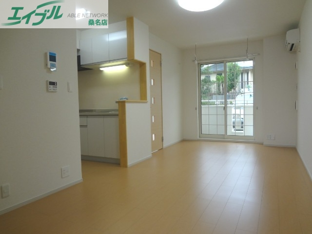 居室・リビング　同タイプの画像です