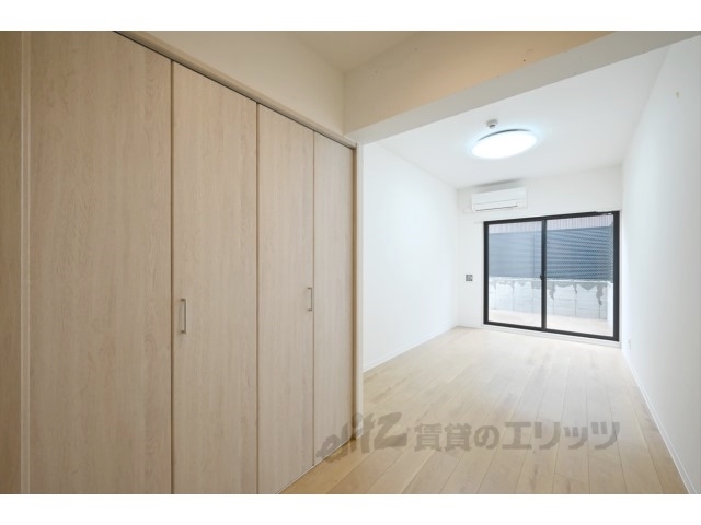 居室・リビング　洋室