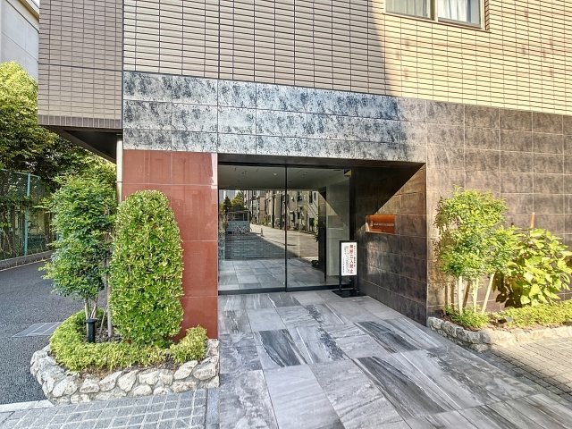 エントランス　エントランス