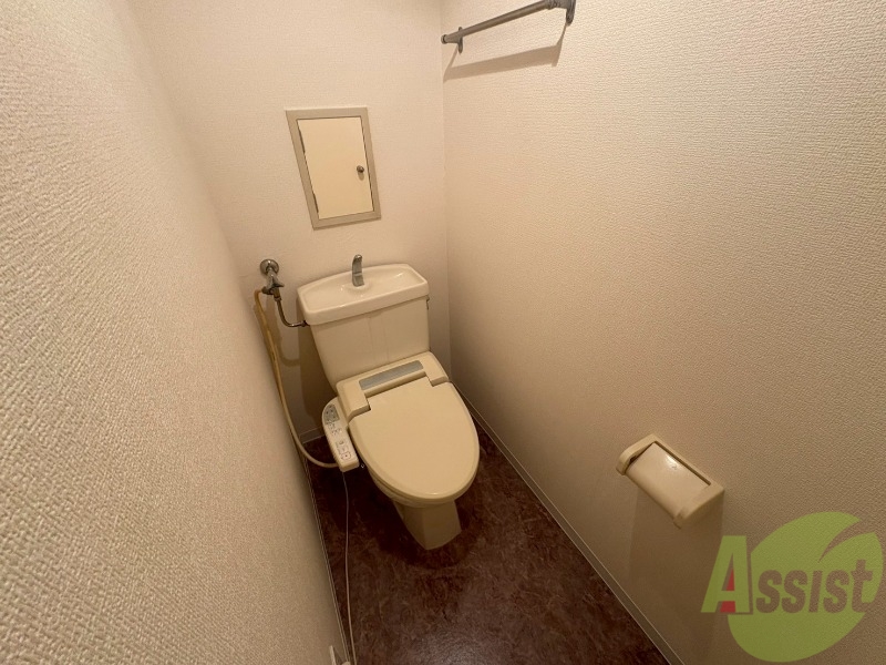 トイレ　ウォシュレット機能がついたトイレ。安心して使用できますね。